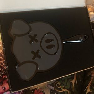 Jeffree Star x Shane Dawson Black Pig Mirror